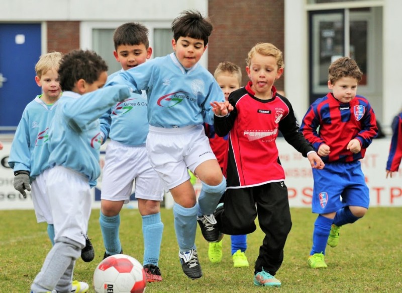 Smurfenvoetbal bij Hermes-DVS 2015